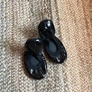 Brand new Yosi Samra black patent flats - sz 7